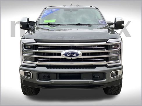 Certified 2026 Ford F350 Platinum w/ Platinum Plus Package image 23