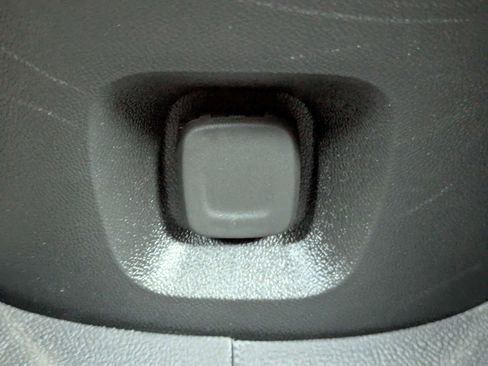 Used 2025 Chevrolet Malibu RS FWD image 8