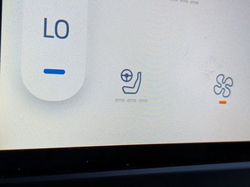 Certified 2024 Ford Edge SEL w/ Convenience Package image 27