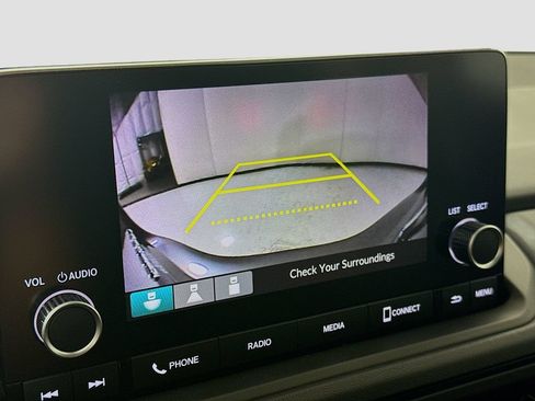Certified 2025 Honda Accord LX image 15