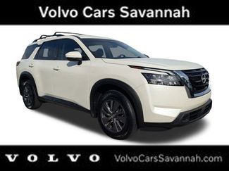 Used 2024 Nissan Pathfinder SV video 2