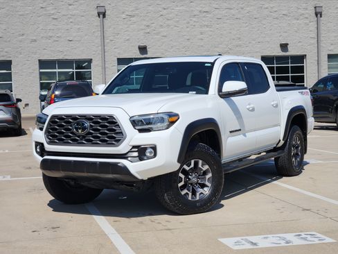 Used 2022 Toyota Tacoma TRD Off-Road w/ TRD Premium Off Road Package AWD/4WD image 1
