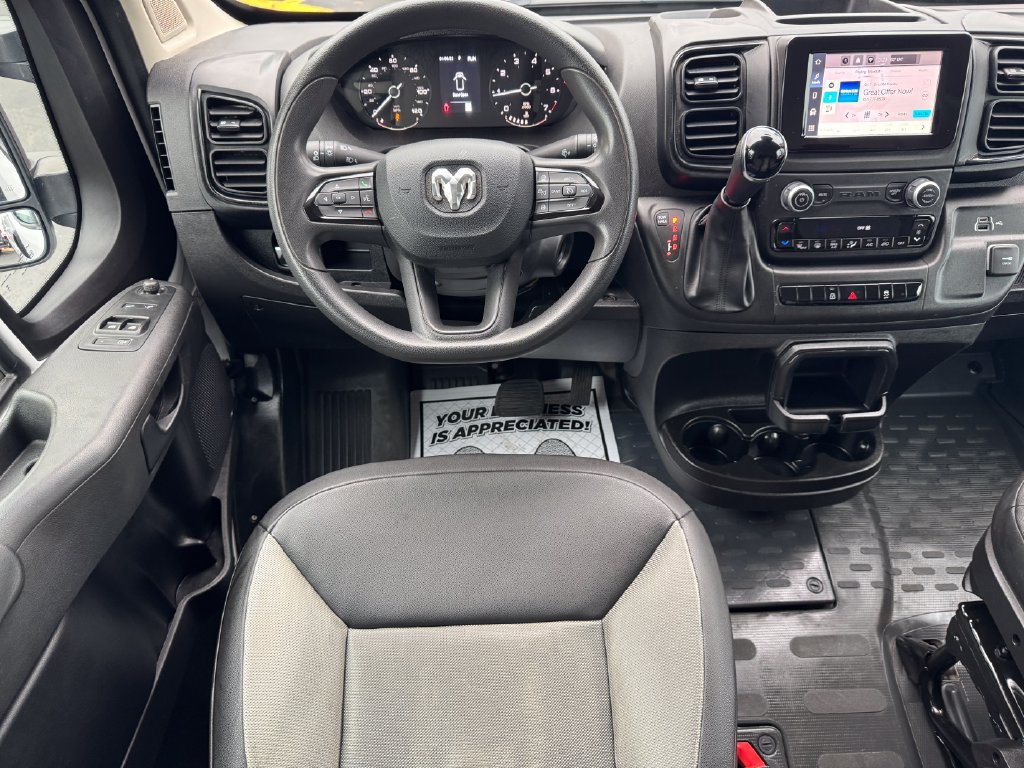 Used 2024 RAM ProMaster 2500 w/ Convenience Group FWD image 19