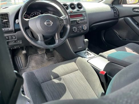 Used 2010 Nissan Altima 2.5 S image 6