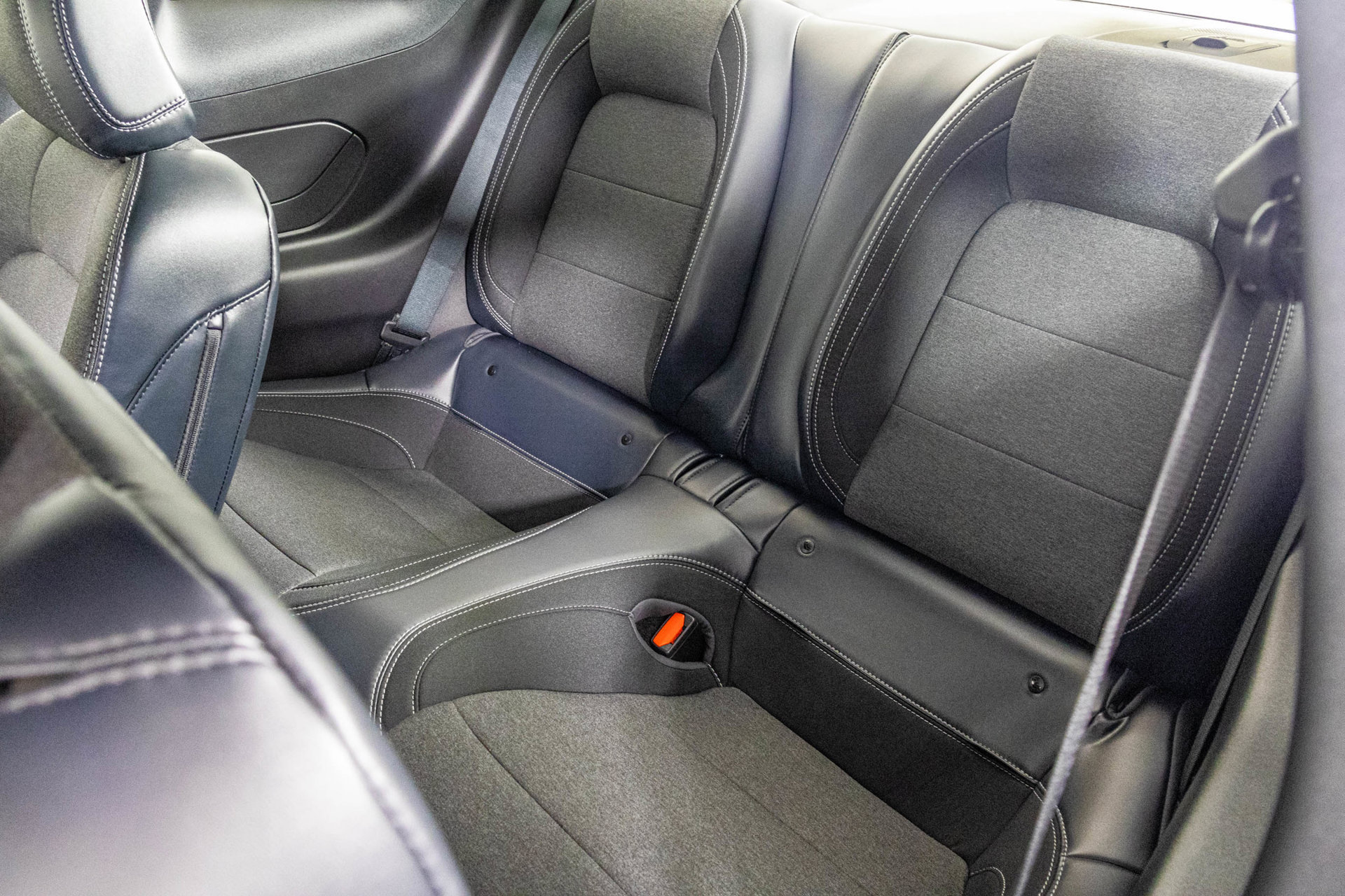 Used 2025 Ford Mustang Coupe RWD image 34