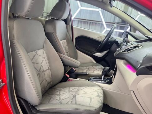 Used 2013 Ford Fiesta SE image 33