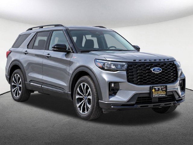 Used 2026 Ford Explorer ST-Line AWD/4WD image 2
