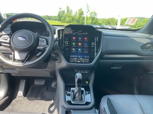 Certified 2025 Subaru Forester Touring AWD/4WD image 14