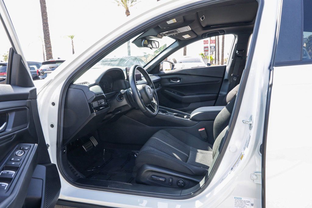 Used 2024 Honda Accord Sport image 15