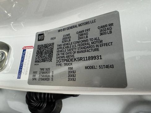 Used 2024 GMC Canyon AT4 w/ AT4 Premium Package AWD/4WD image 28