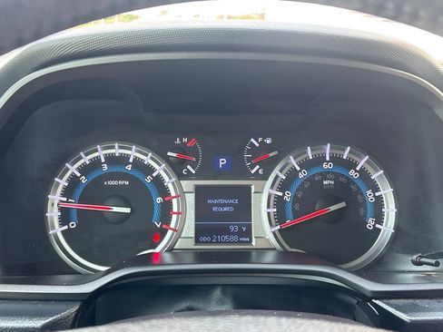 Used 2015 Toyota 4Runner SR5 RWD image 20