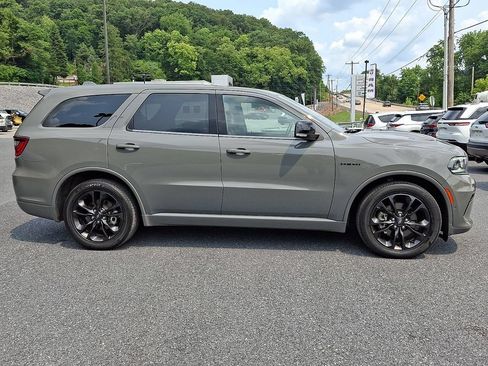 Used 2022 Dodge Durango R/T w/ Blacktop Package AWD/4WD image 11