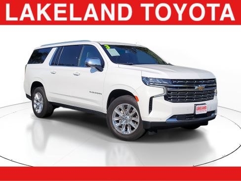 Used 2023 Chevrolet Suburban Premier image 1