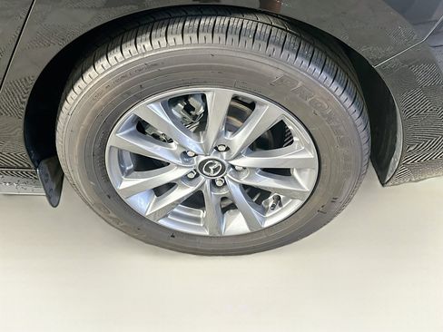 Used 2025 MAZDA MAZDA3 s FWD image 11