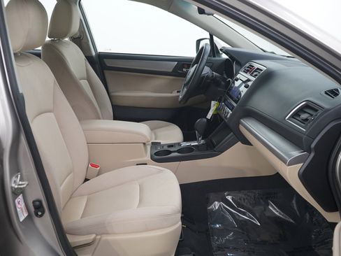 Used 2017 Subaru Legacy 2.5i Premium AWD/4WD image 11