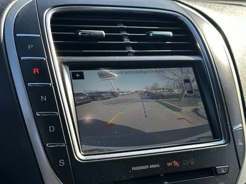 Used 2017 Lincoln MKX Reserve w/ Lincoln MKX Climate Package image 22