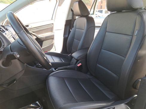 Used 2014 Volkswagen Jetta SportWagen image 14