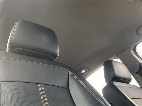 Used 2023 Chevrolet Equinox Premier image 13