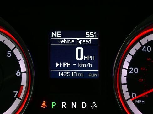 Used 2019 Dodge Grand Caravan GT image 23