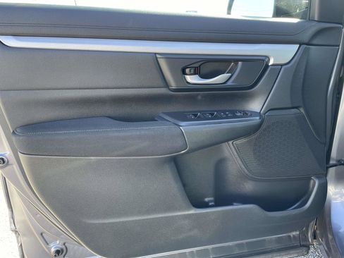 Used 2020 Honda CR-V LX image 11