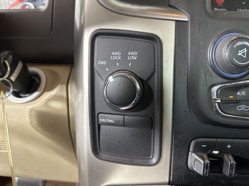 Used 2017 RAM 3500 Big Horn image 17