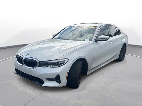 Used 2019 BMW 330i xDrive Sedan w/ Convenience Package AWD/4WD image 2