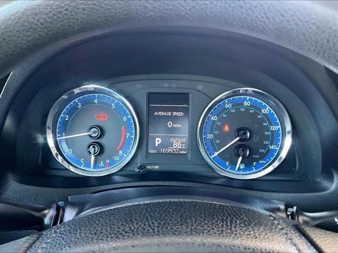 Used 2017 Toyota Corolla LE FWD image 12