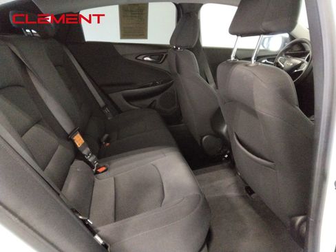 Used 2023 Chevrolet Malibu LS image 33