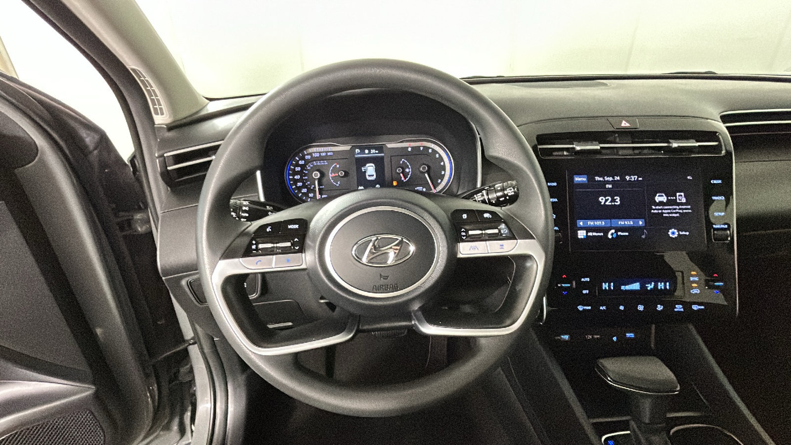 Certified 2024 Hyundai Tucson SEL AWD/4WD image 19