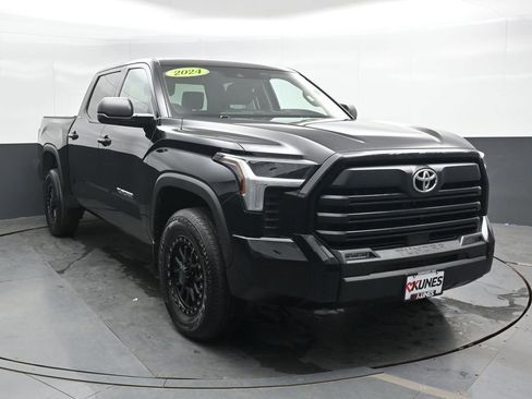 Used 2024 Toyota Tundra SR5 AWD/4WD image 4