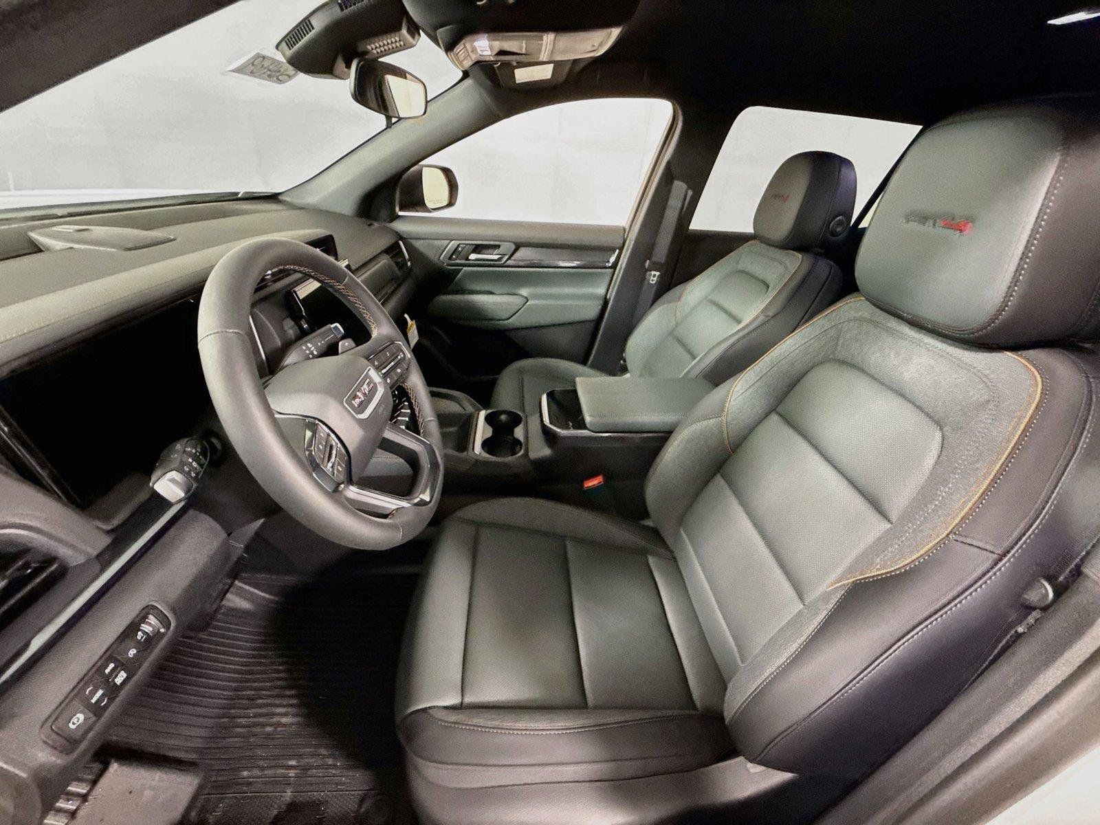 New 2027 GMC Terrain AT4 w/ Convenience Package III AWD/4WD image 15