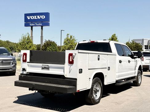 Used 2022 Ford F250 XL w/ Power Equipment Group AWD/4WD image 9