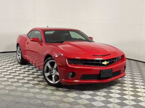 Used 2010 Chevrolet Camaro SS w/ RS Package RWD image 2