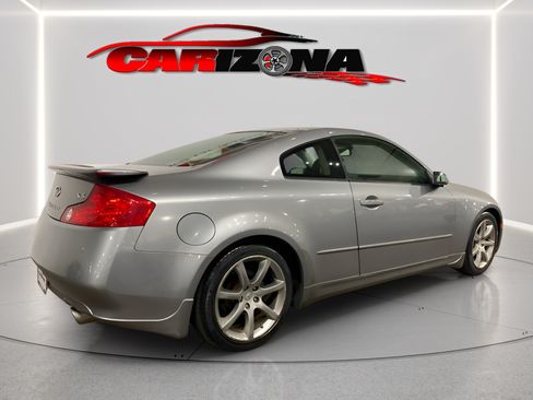 Used 2004 INFINITI G35 Coupe w/ Premium Pkg RWD image 3