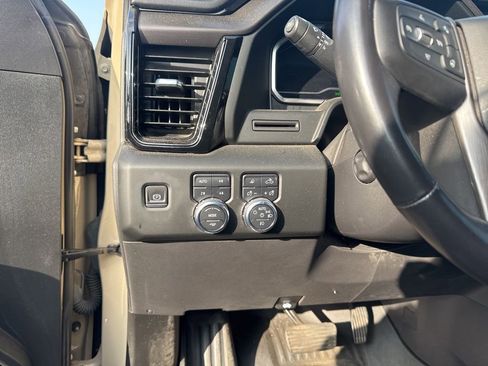 Used 2023 GMC Sierra 1500 AT4 w/ AT4 Premium Package image 8