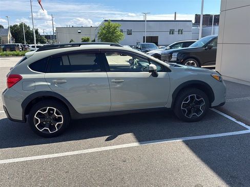 Used 2015 Subaru Crosstrek 2.0i Premium AWD/4WD image 5