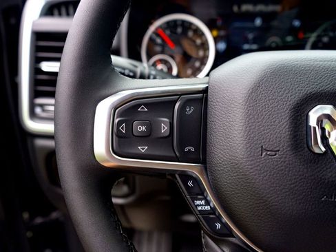New 2026 RAM 1500 4x4 Crew Cab image 11