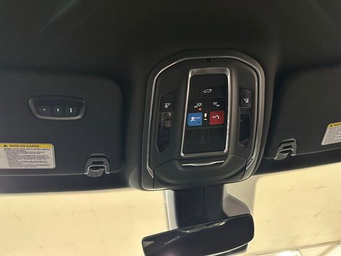 Certified 2024 Jeep Wagoneer Series III AWD/4WD image 34