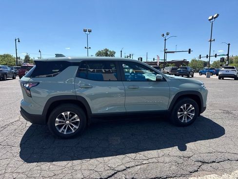 Used 2026 Chevrolet Equinox LT AWD/4WD image 5