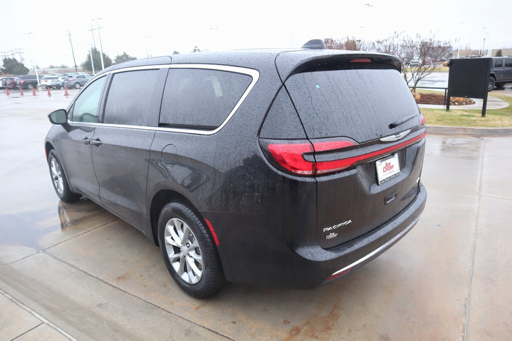 New 2026 Chrysler Pacifica Select AWD/4WD image 23