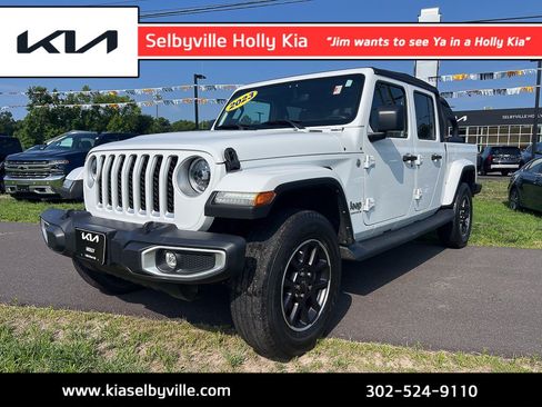 Used 2023 Jeep Gladiator Overland w/ LED Lighting Group AWD/4WD image 1