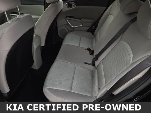 Certified 2025 Kia Soul LX image 11