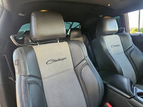 Used 2022 Dodge Challenger R/T w/ Blacktop Package image 23