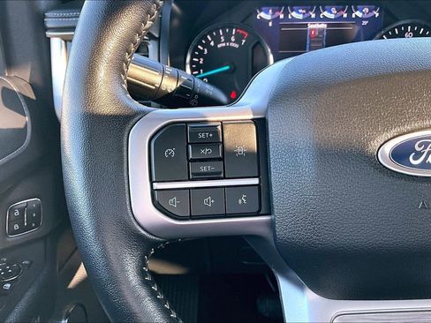 Used 2024 Ford Expedition Max XLT image 18