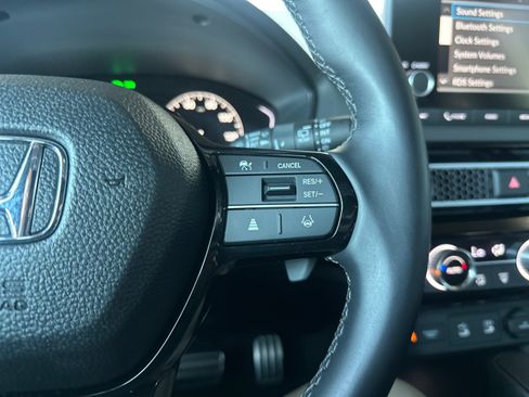 Used 2025 Honda Civic Sport image 33