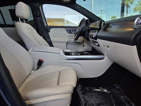 Certified 2021 Mercedes-Benz GLA 250 w/ Premium Package image 19