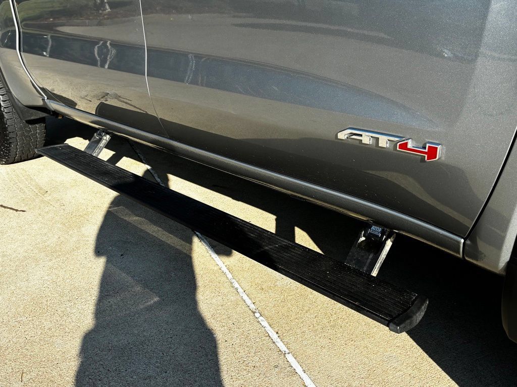 Used 2024 GMC Sierra 1500 AT4 w/ AT4 Preferred Package AWD/4WD image 6