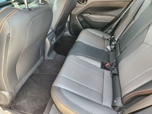 Certified 2025 Subaru Crosstrek 2.5i Limited w/ Crosstrek Mirror Package image 32