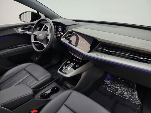 Used 2023 Audi Q4 e-tron Premium Plus w/ Premium Plus RWD image 19
