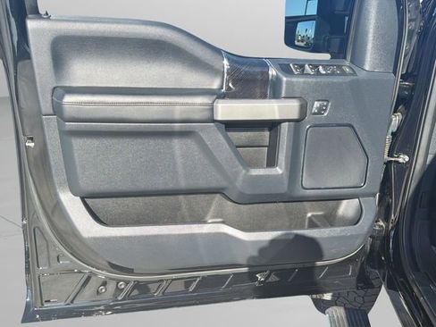 Used 2022 Ford F250 Platinum w/ Tremor Off-Road Package AWD/4WD image 19